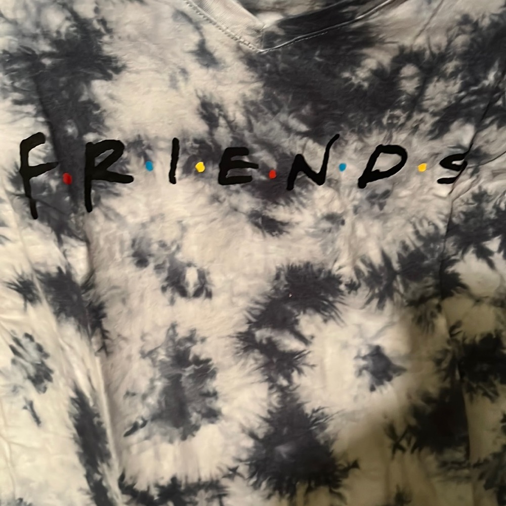 V neck Friends t-shirt